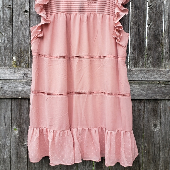 Brand new!! NWT Who What Wear designer pink flutter sleeve ruffle dress size 1X - Picture 4 of 7